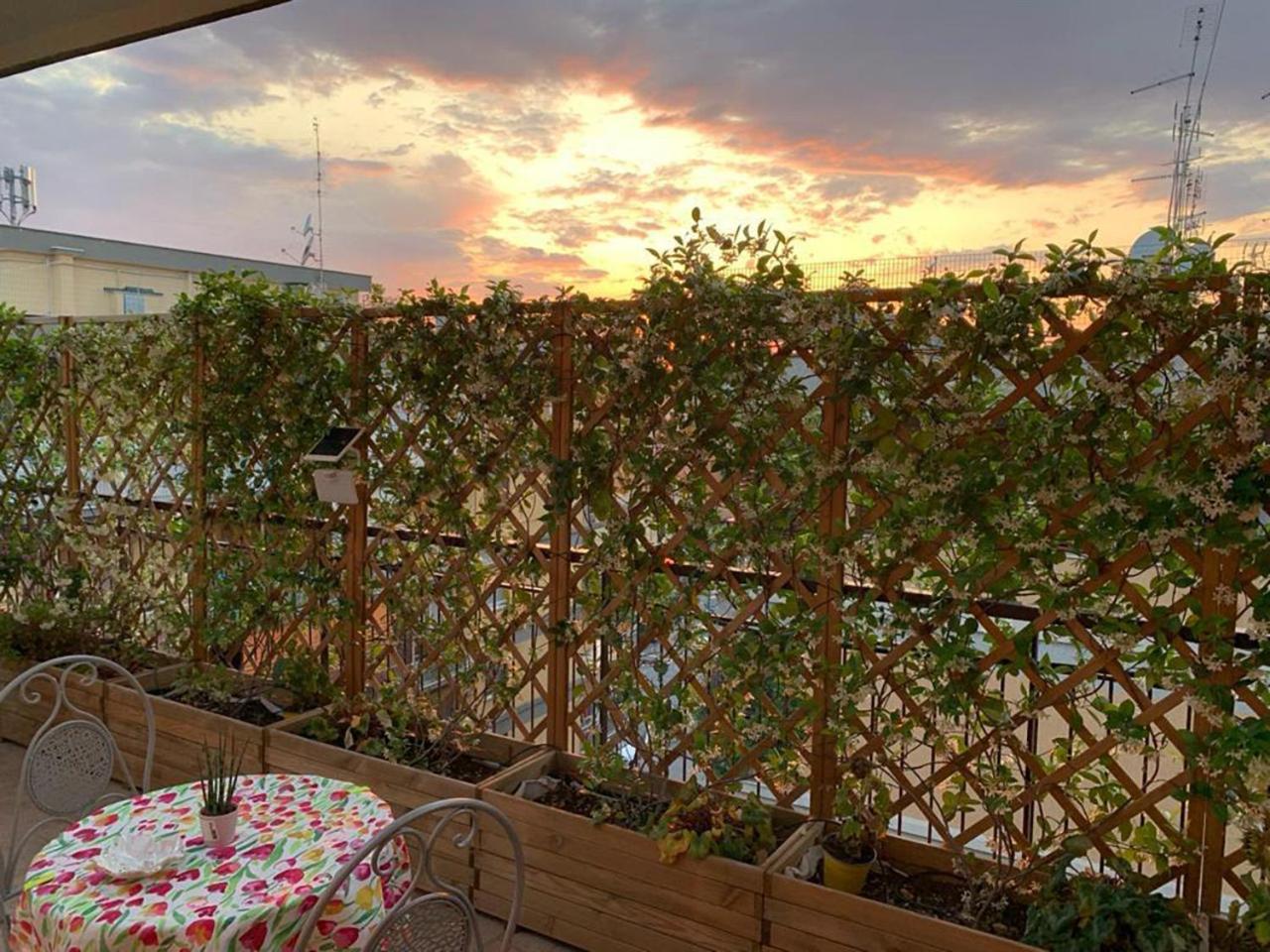 ローマ In Terrazza Da Giusy Bed & Breakfast エクステリア 写真